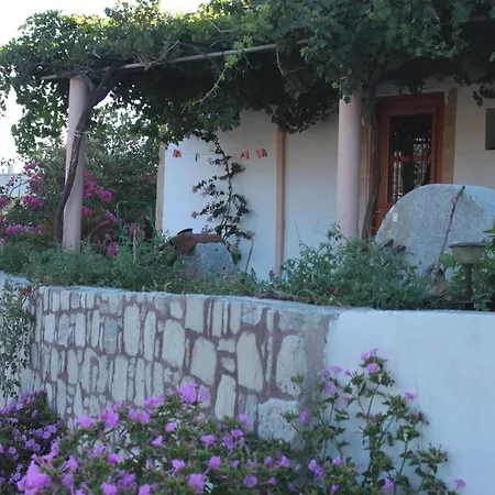 Holiday home Falasarna Lardas House *